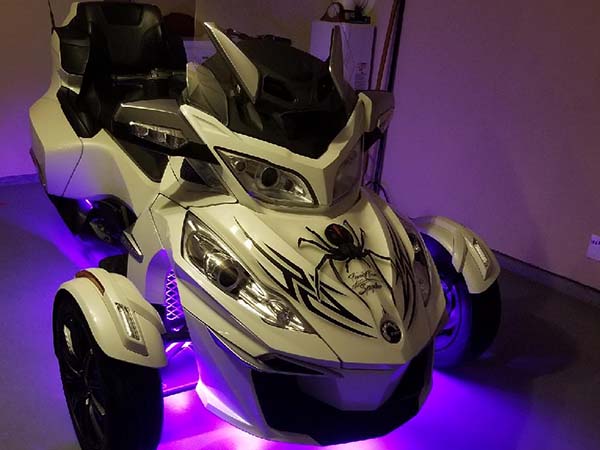 custom painted racing helmet