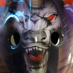 airbrushed skulls on helmet
