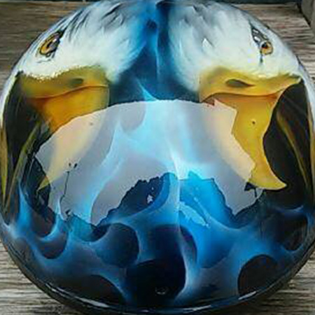 airbrushed eagle on helmet